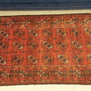 Hand Knotted Wool Rug # 104