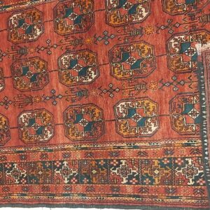 Hand Knotted Wool Rug # 105