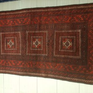 Hand Knotted Wool Rug #117