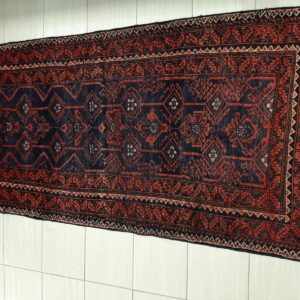 Hand Knotted Wool Rug # 126