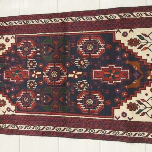 Hand Knotted Wool Rug # 134