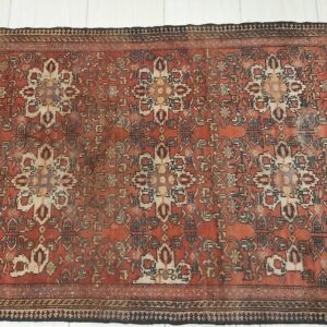 Hand Knotted Wool Rug # 138